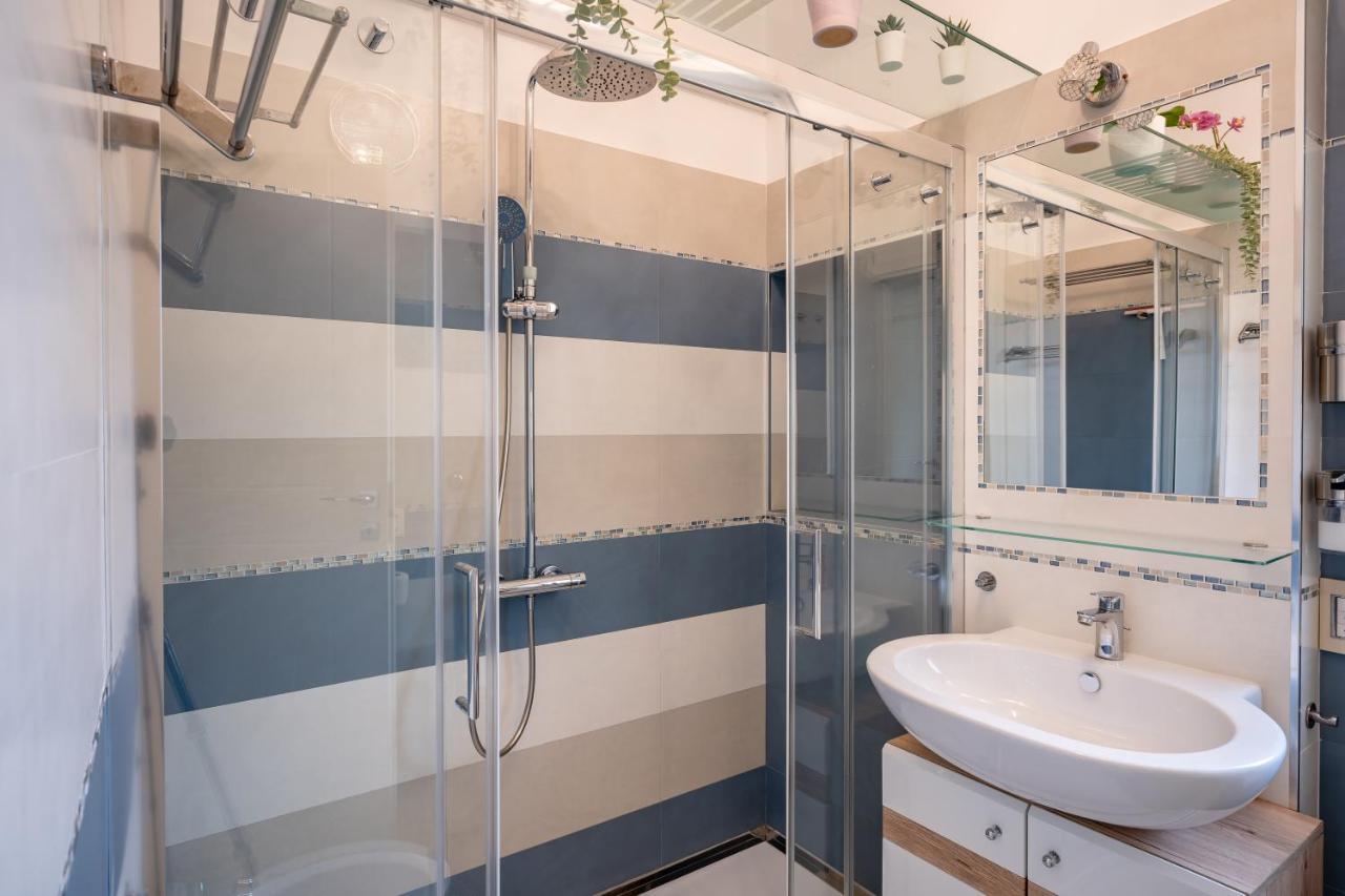 Kalbia Apartment Or Rooms Renovated, Functional, Intimate And More Cagliari Ngoại thất bức ảnh