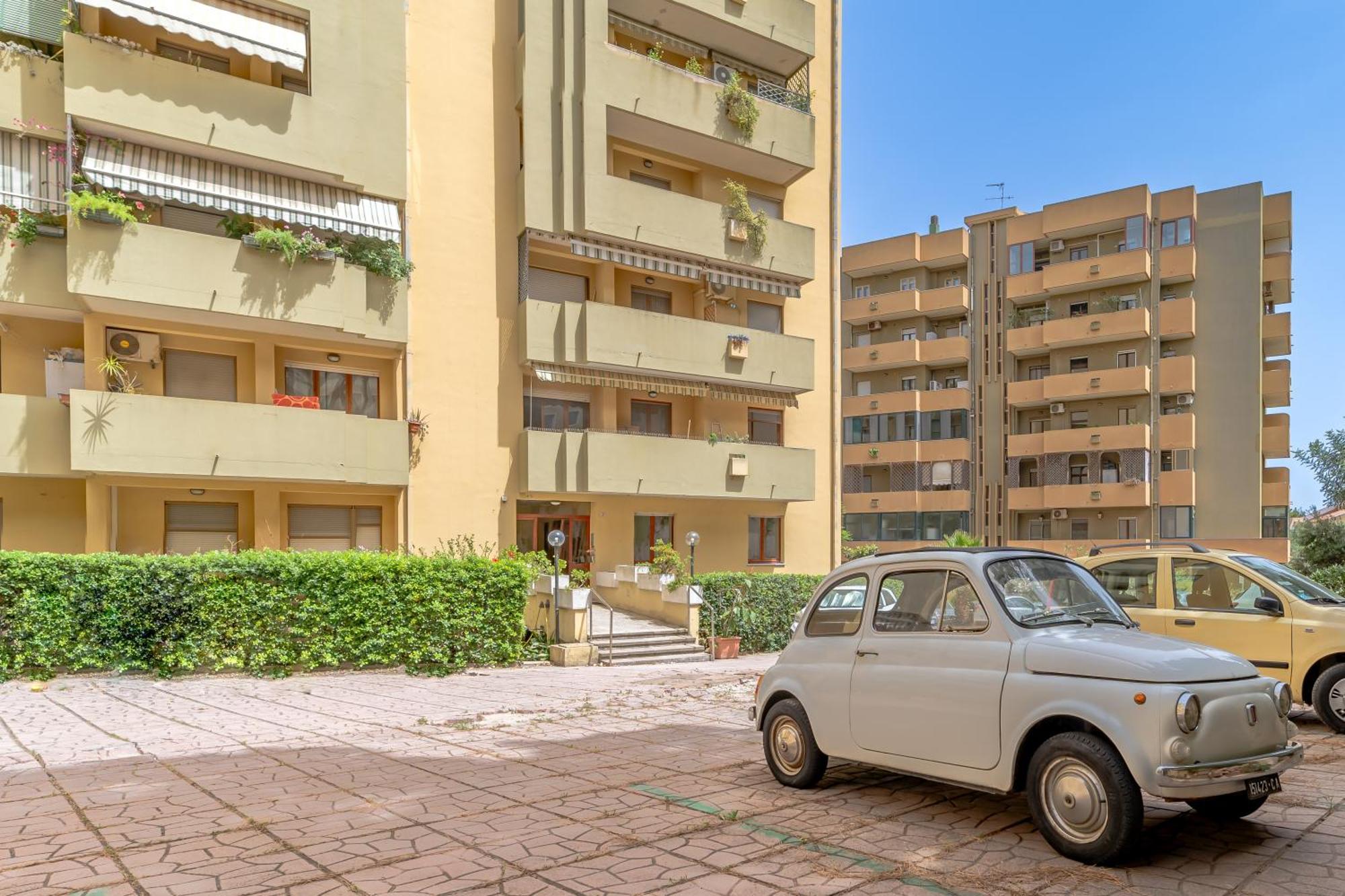 Kalbia Apartment Or Rooms Renovated, Functional, Intimate And More Cagliari Ngoại thất bức ảnh