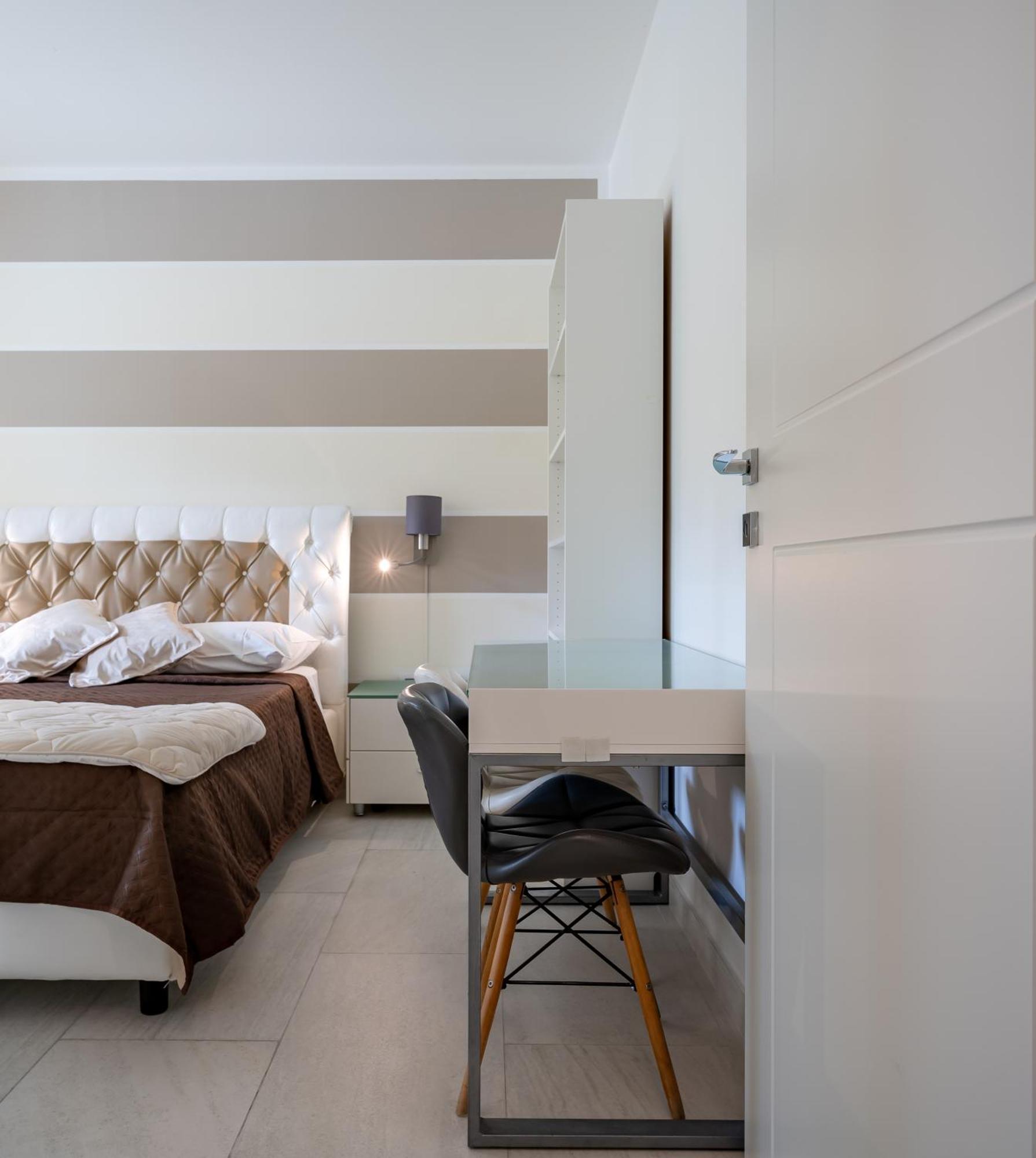 Kalbia Apartment Or Rooms Renovated, Functional, Intimate And More Cagliari Ngoại thất bức ảnh
